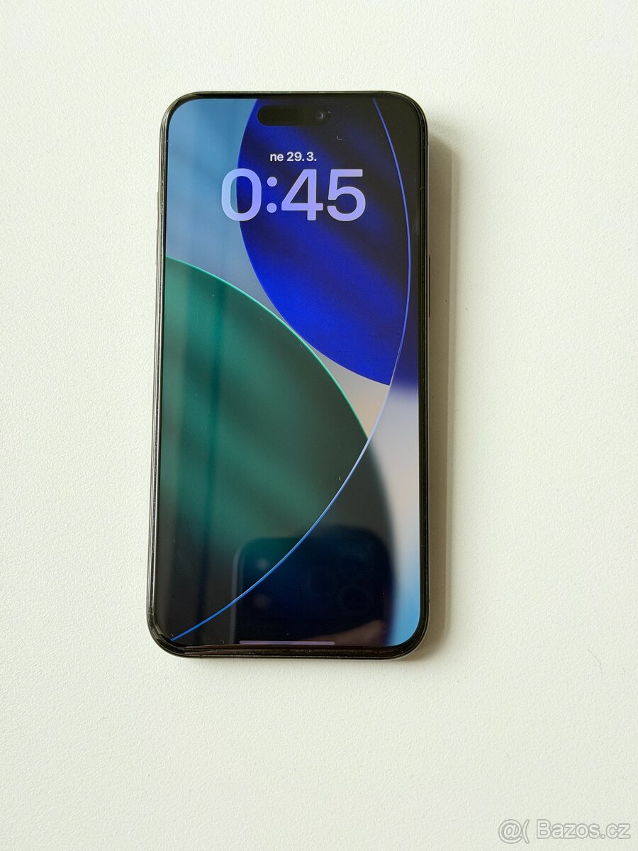 iPhone 15 Pro Max 256GB Černý, Super stav