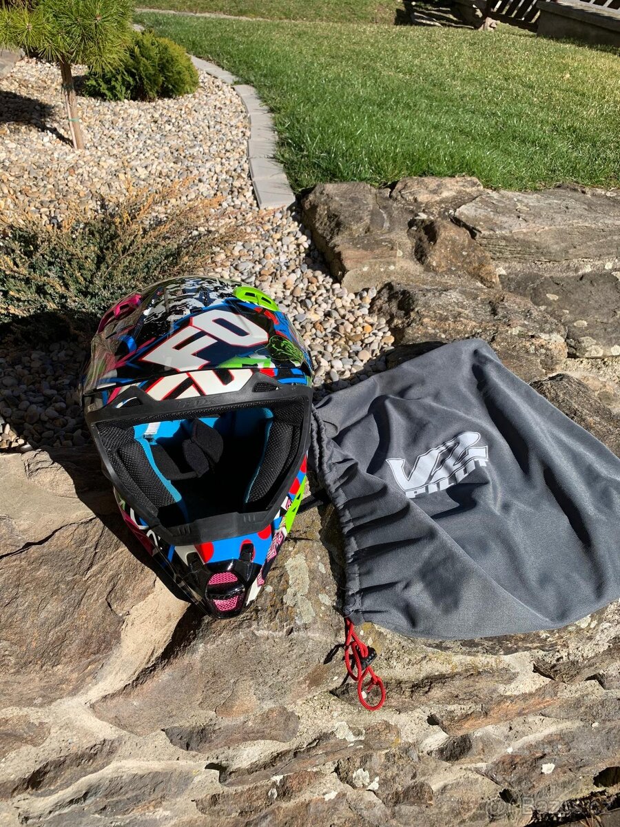 Prodám přilbu Fox V2 Pilot