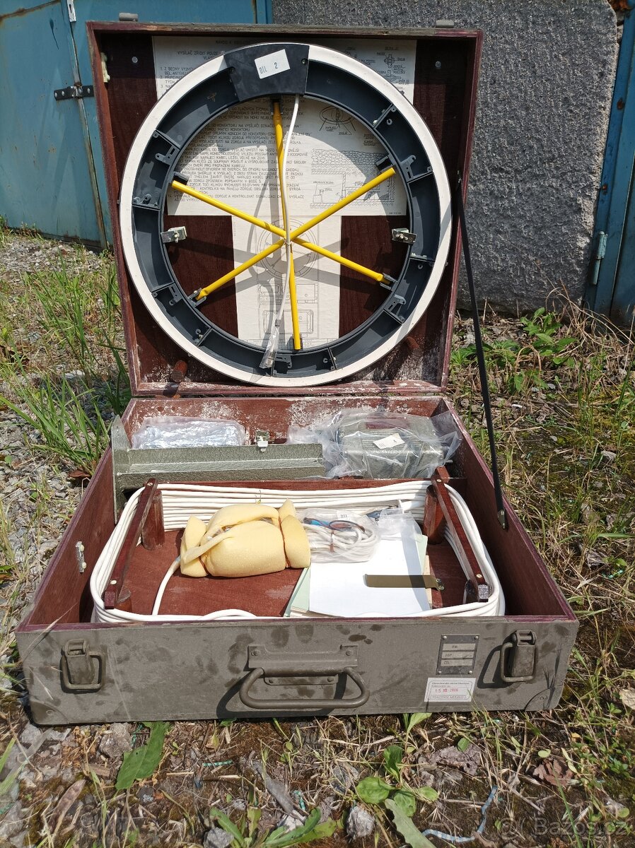 radiomaják - nouzový vysílač  pro úkryt  bunkr