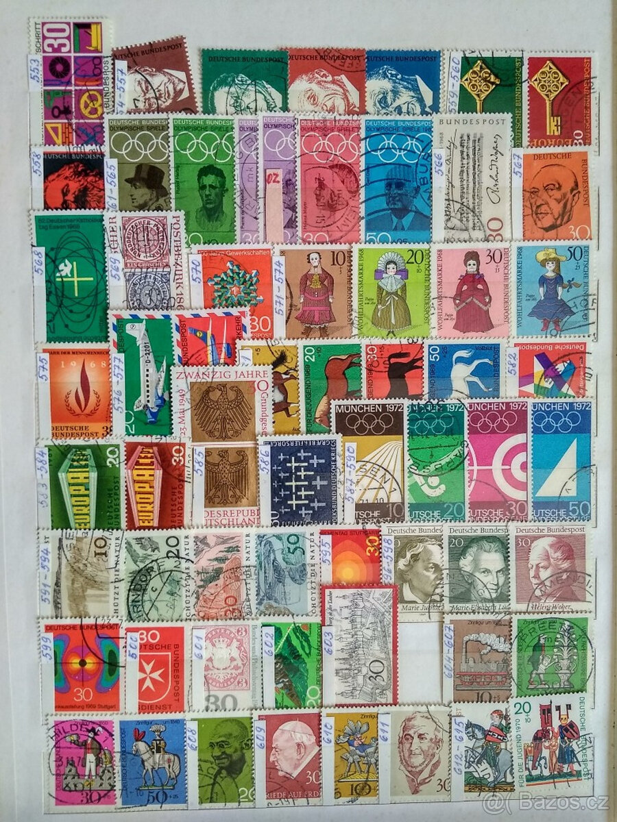 Poštovní známky v albu - protektorát