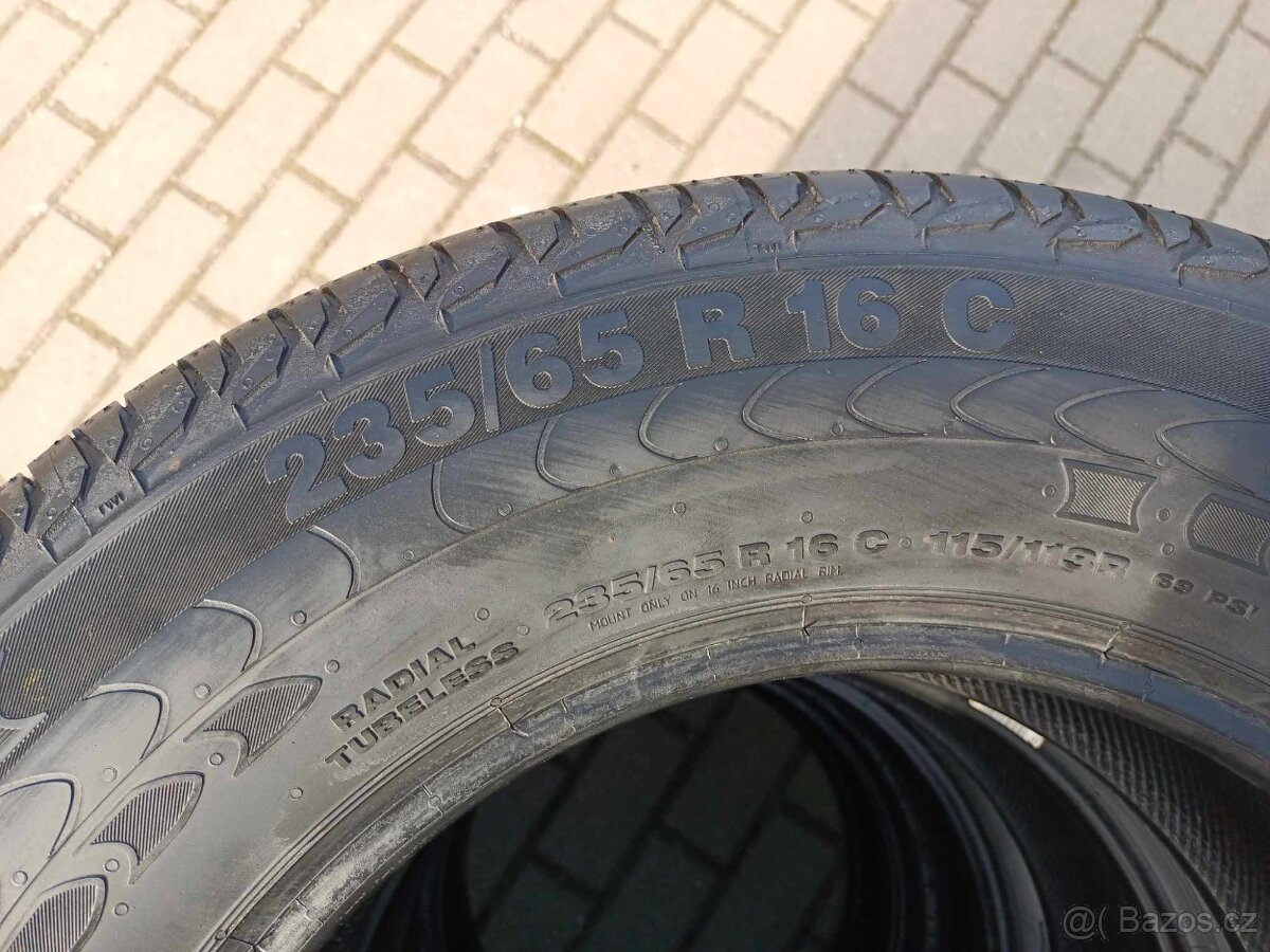 Nejete pneu Continental vanco 2 235/65 r16c