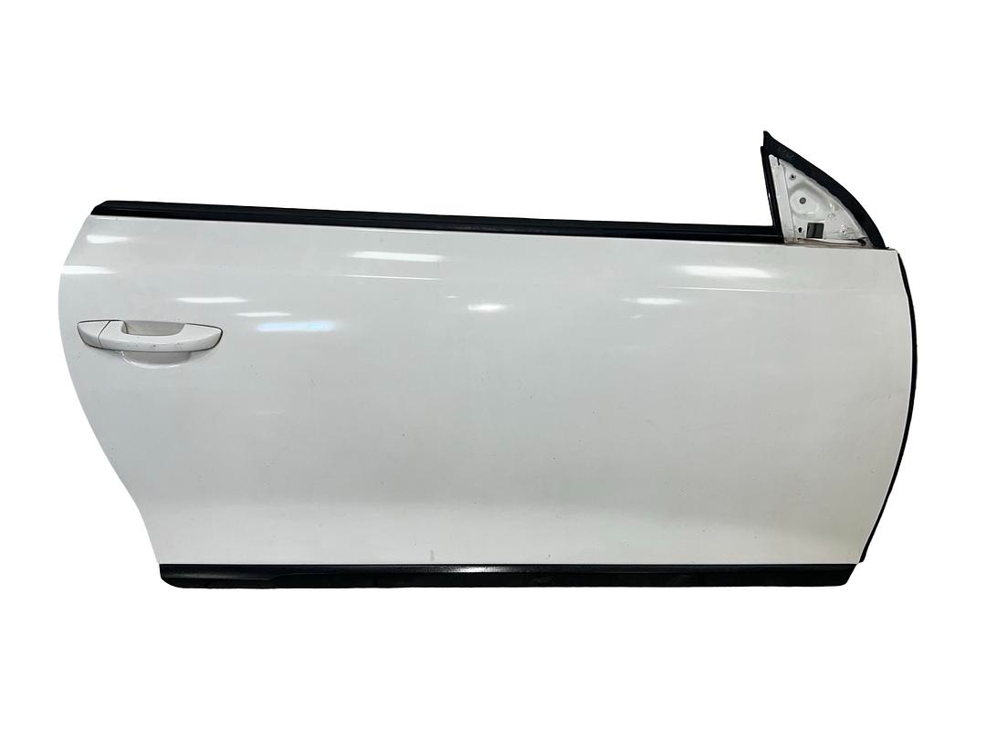 Pravé přední dveře bílá barva LB9A VW Scirocco 3 r.v. 2010