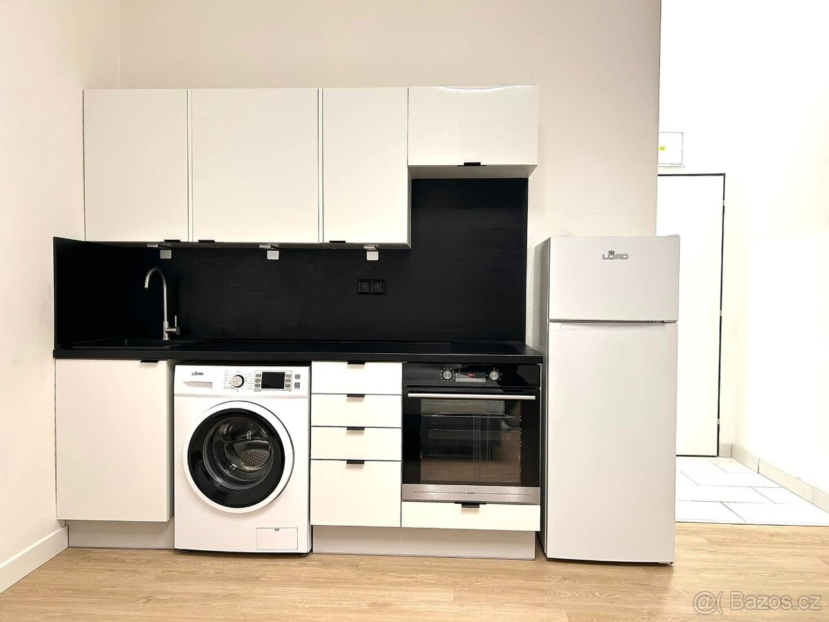 krásný byt 1+kk, 27m2 v ul. Poděbradská, Praha 9 - Vysočany