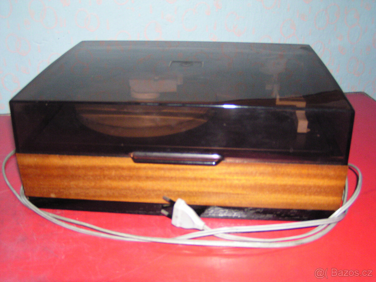 Stereogramofon HC09