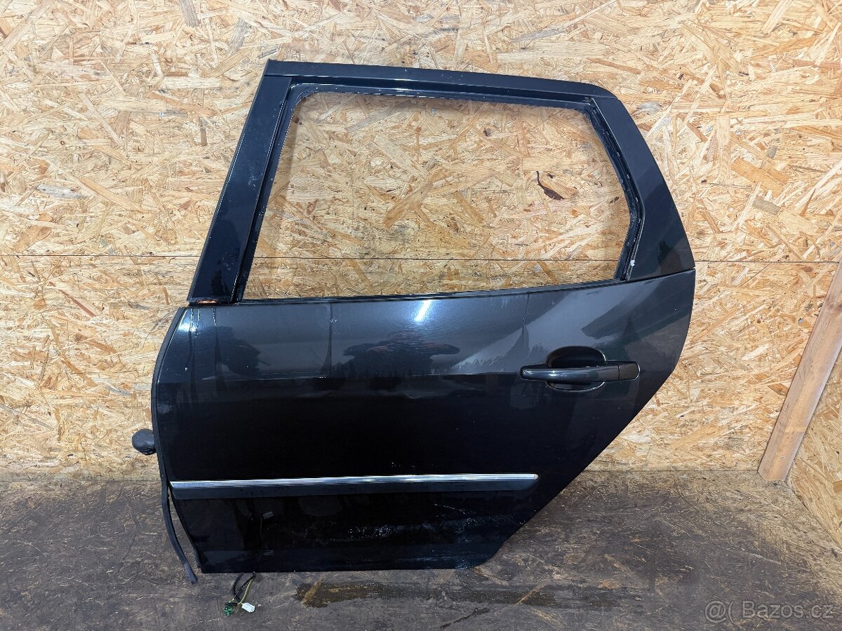 LEVÉ ZADNÍ DVEŘE PEUGEOT 407 SW