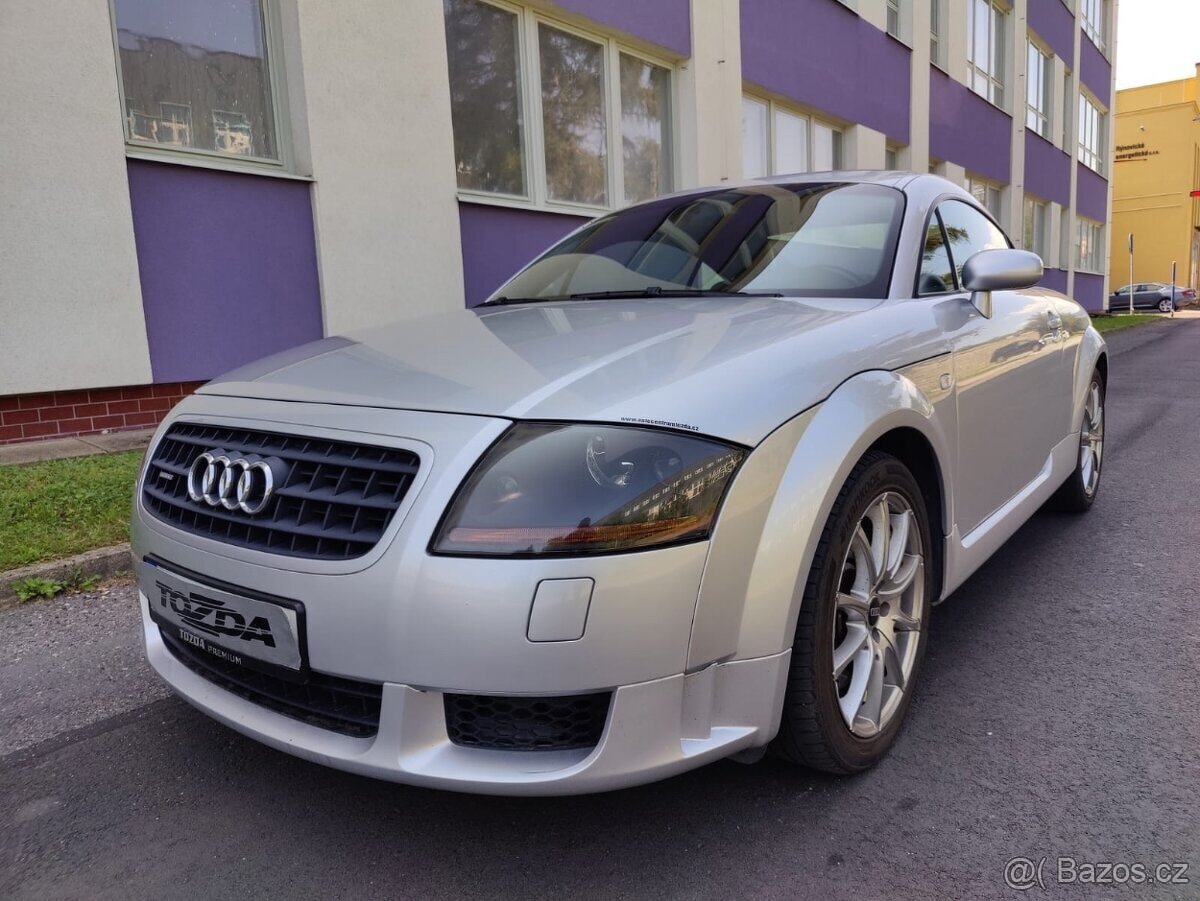 Audi TT coupé 3.2 quattro S-line V6 250 koní