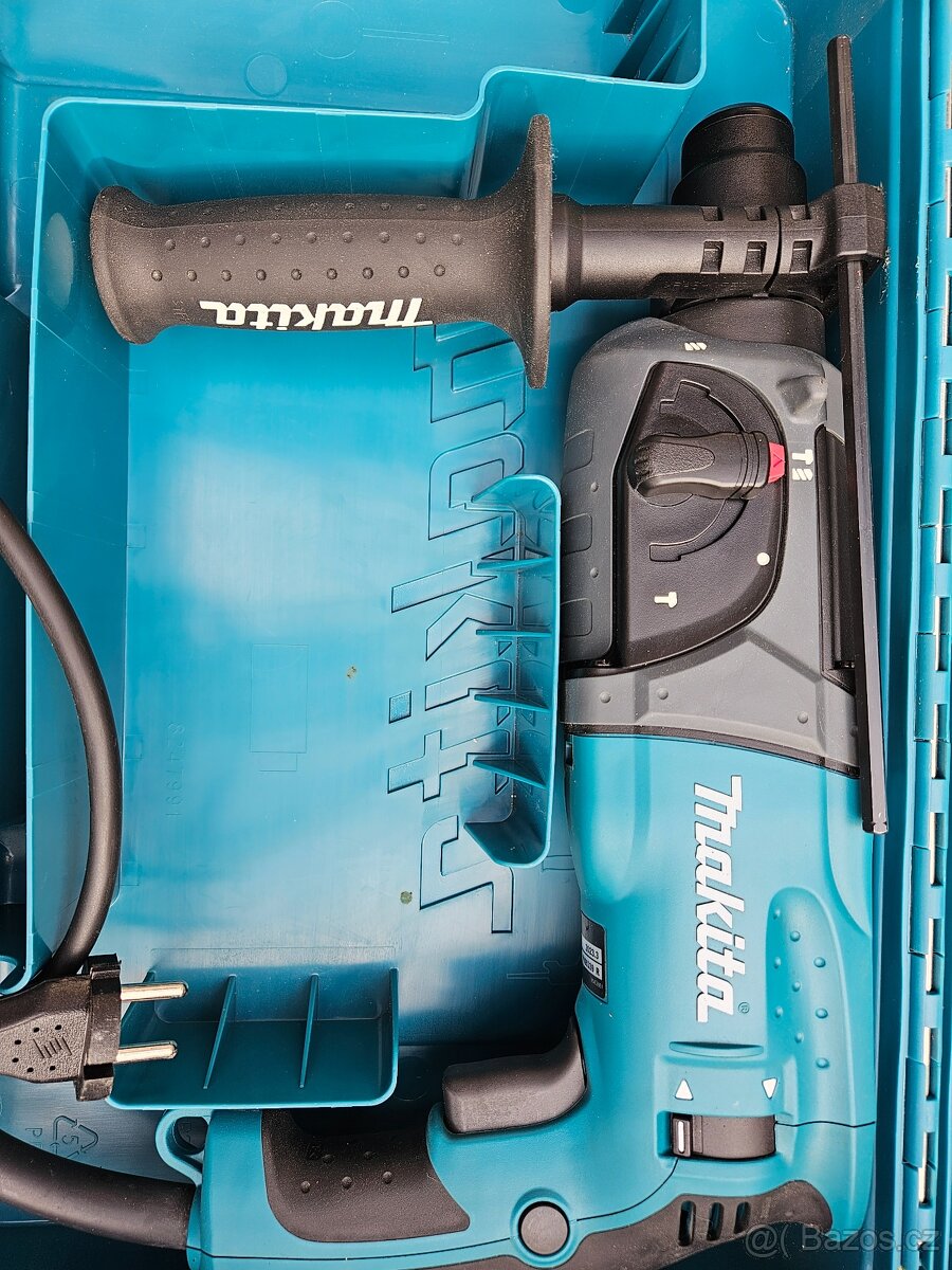 Makita HR2470