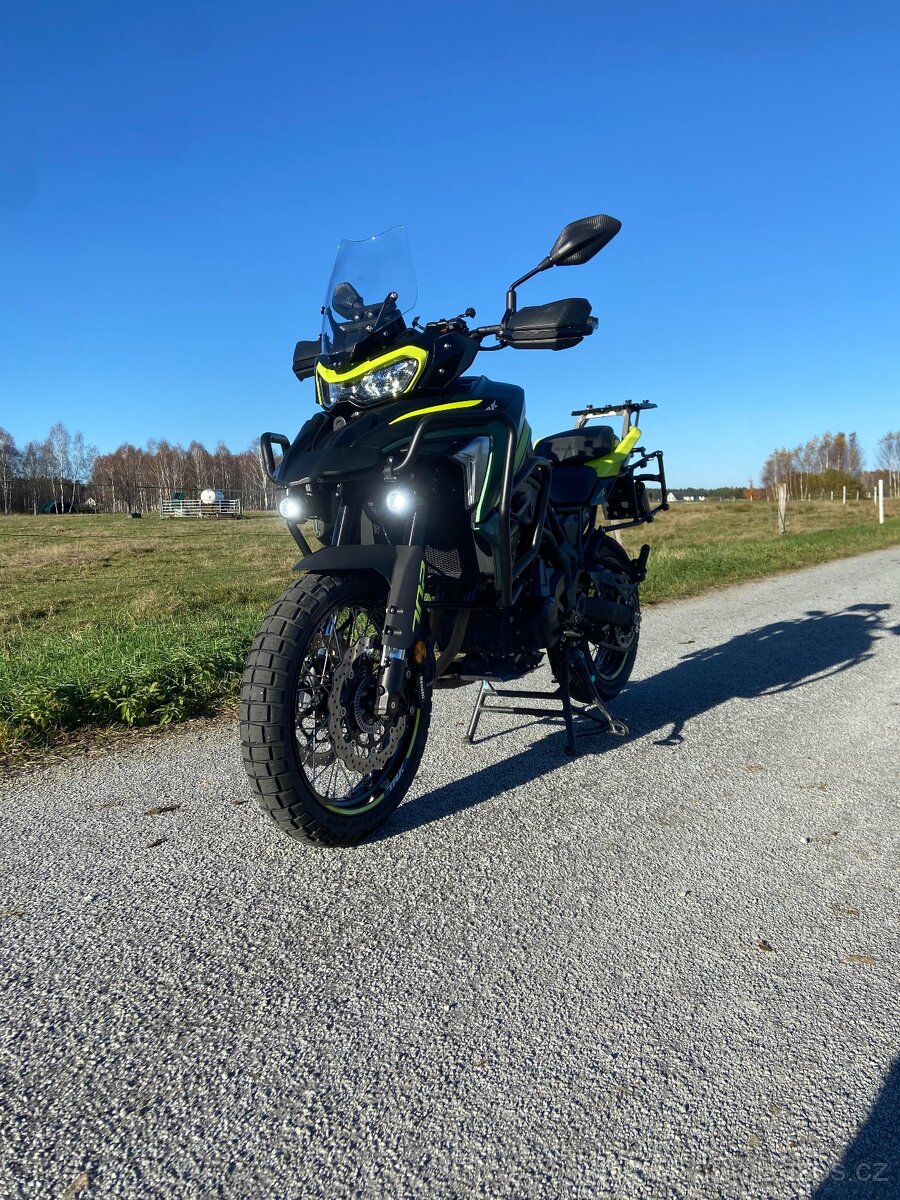 Benelli TRK 702X zánovní DPH