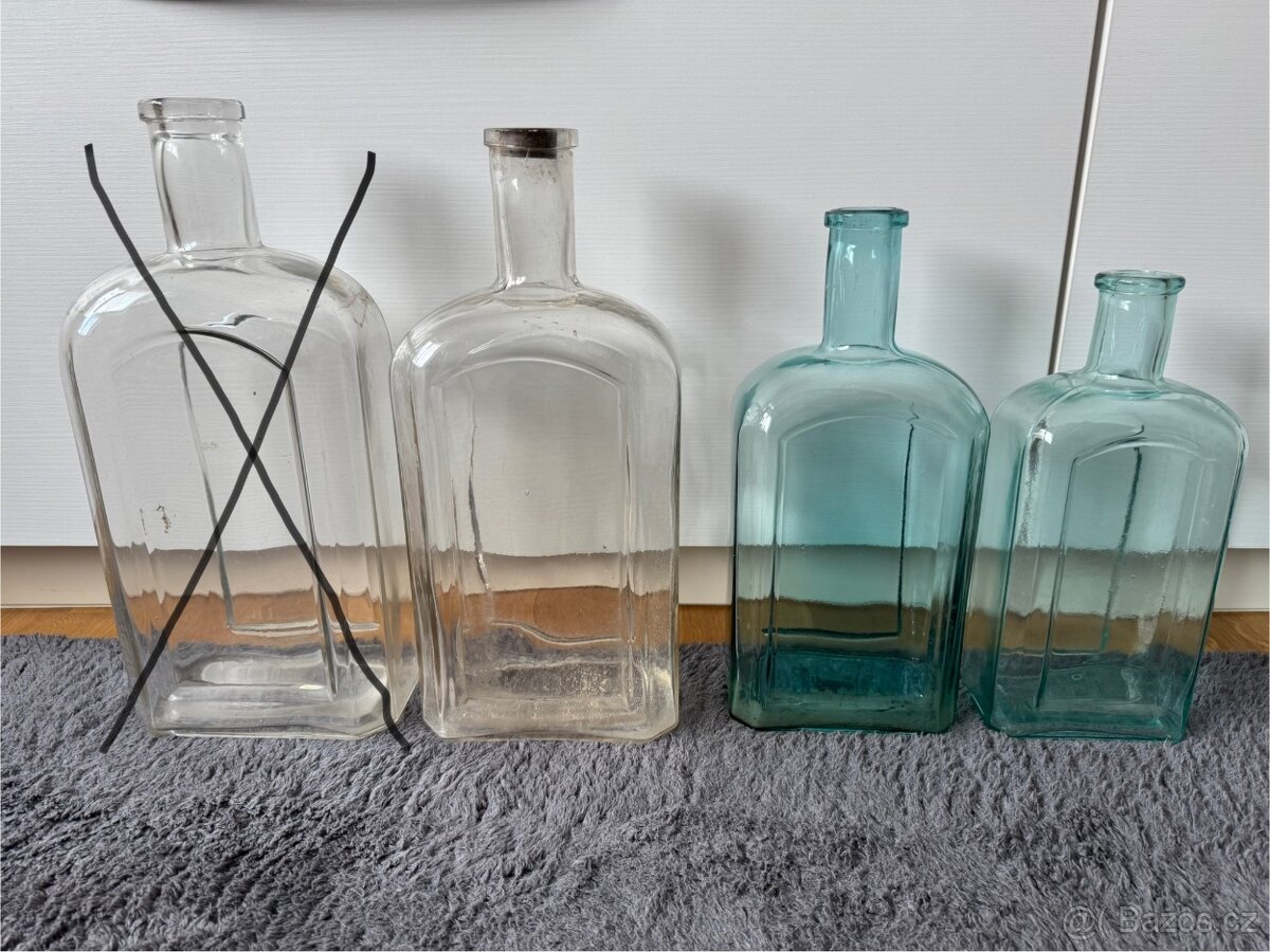 Originální staré „okénkové“ láhve 4L, 3L, 2L
