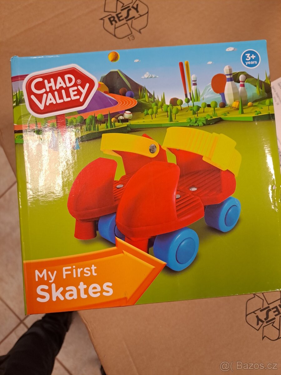 První kolečkové brusle na boty