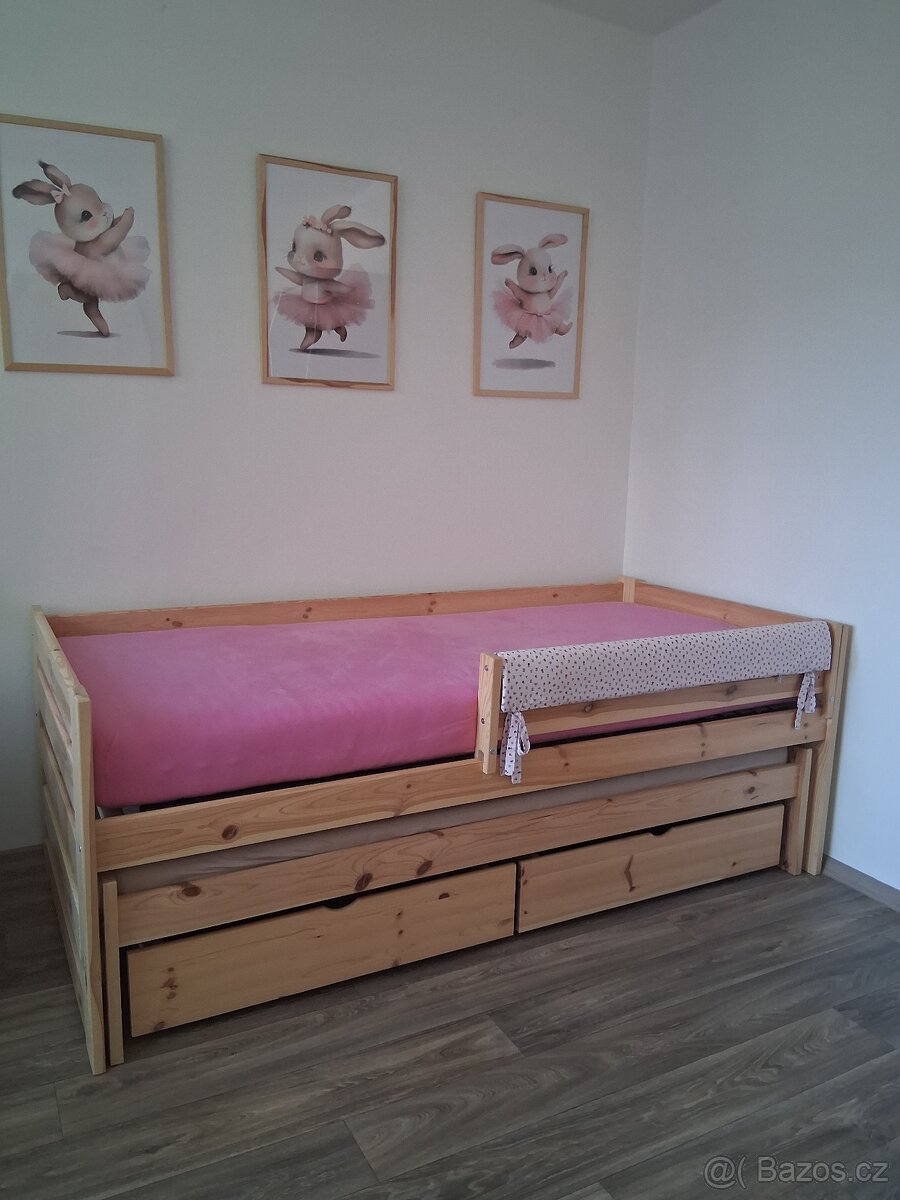 Postel s přistýlkou