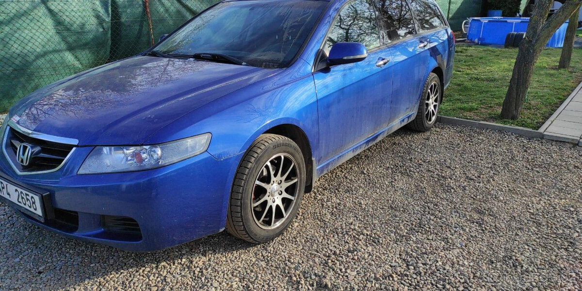 Honda Accord tourer 2.0 114kw rv2004