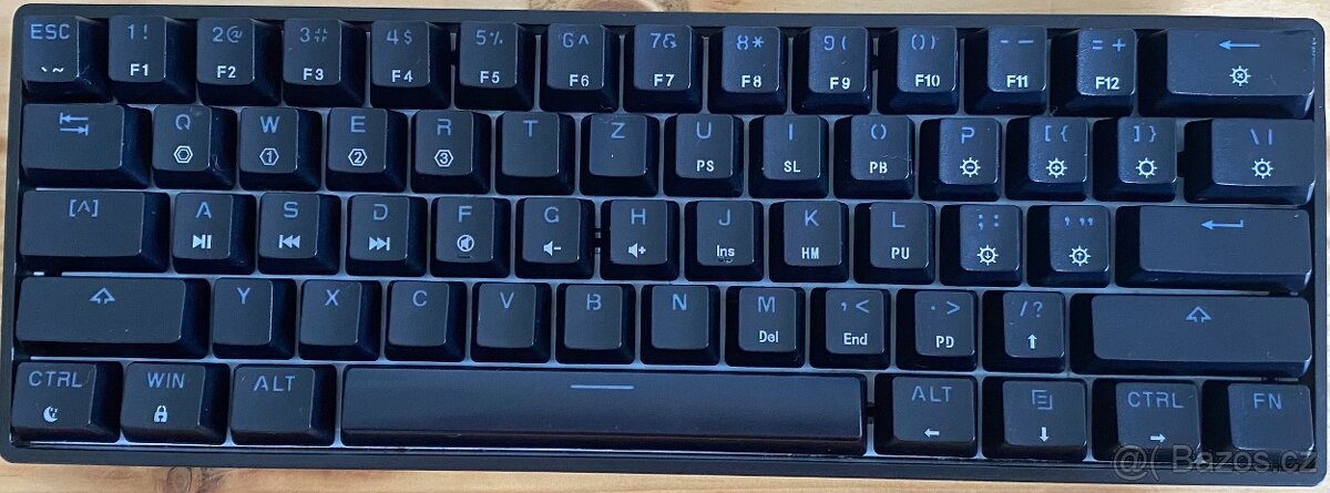 Prodám 60% klávesnici GK 61
