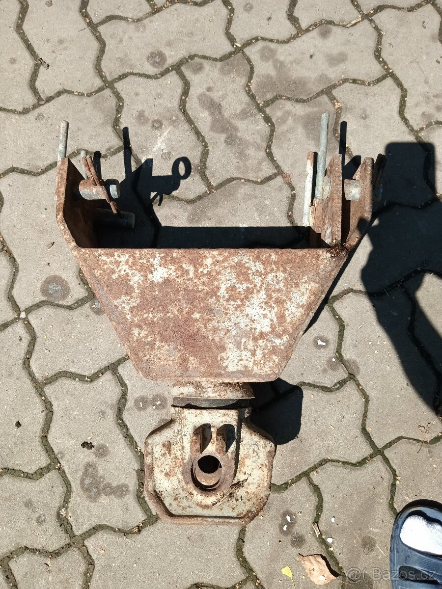 Závěs