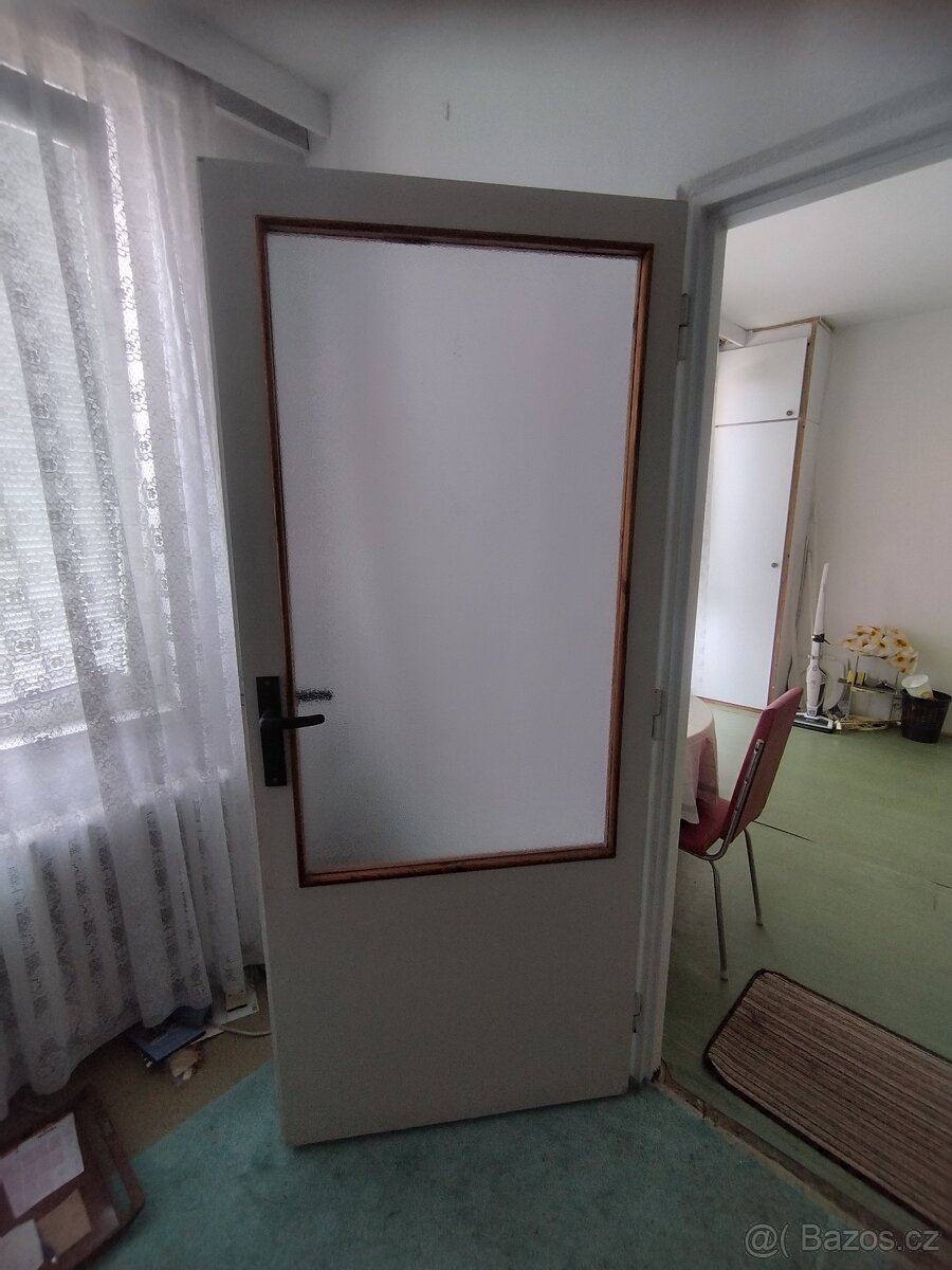 Interiérové dveře 80 cm – se sklem