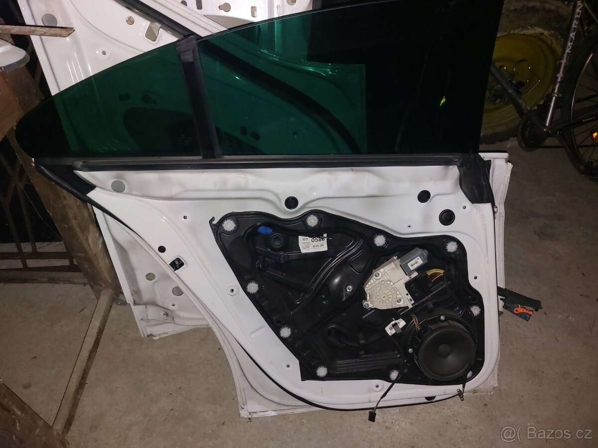 Passat cc dveřní dily, el. Instalace,zámky, stahovacky
