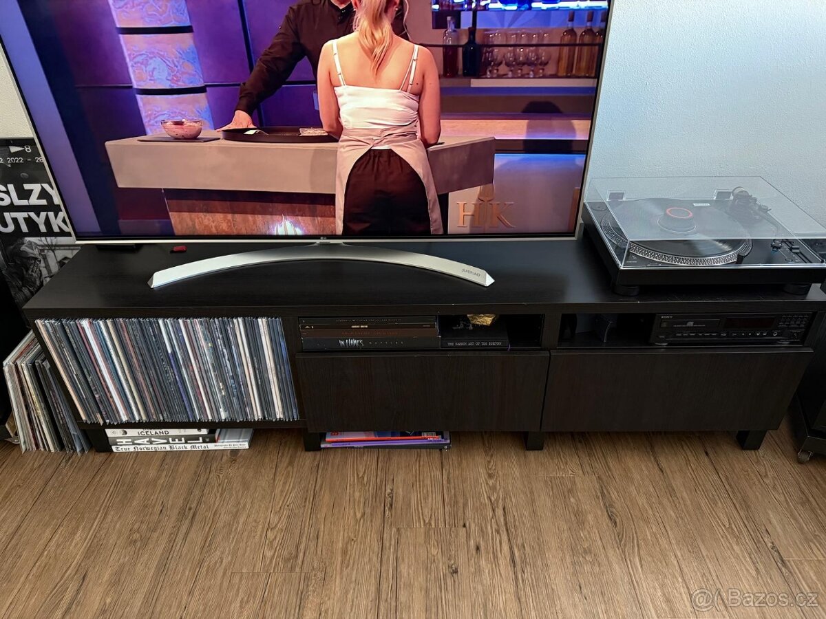 Ikea besta TV stolek