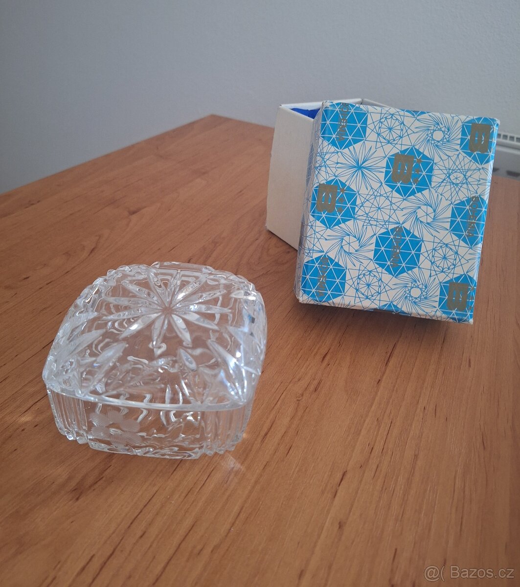 Křišťálová dóza / šperkovnice Bohemia Crystal