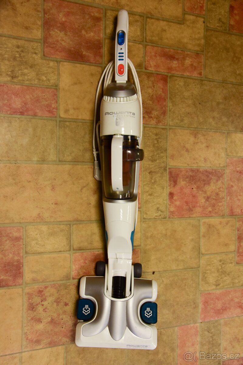 Parní čistič a vysavač Rowenta Clean&Steam