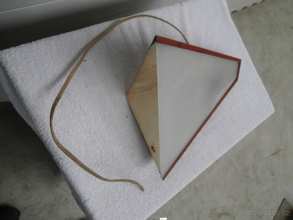 Lampička nástěnná RETRO za 400 kč