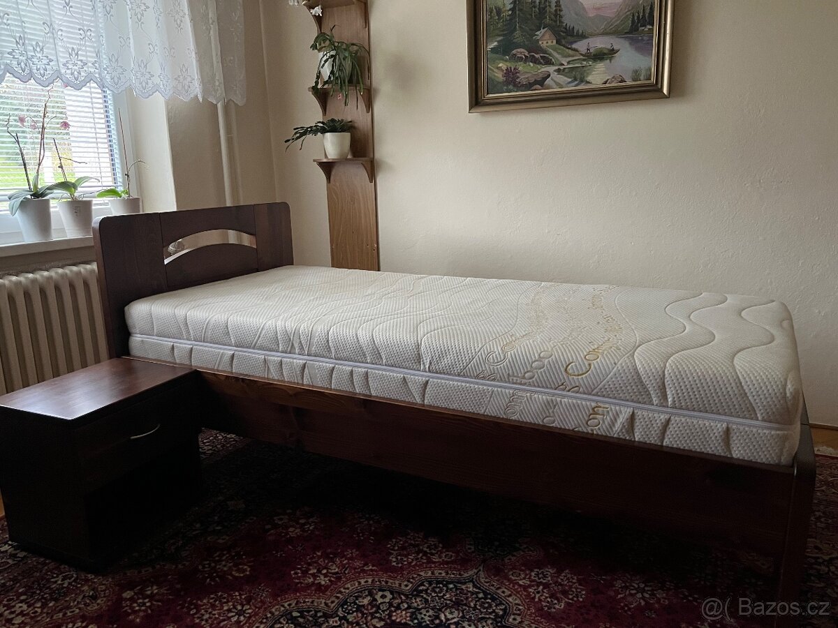 Postel z masívu i s matrací 90x200 cm