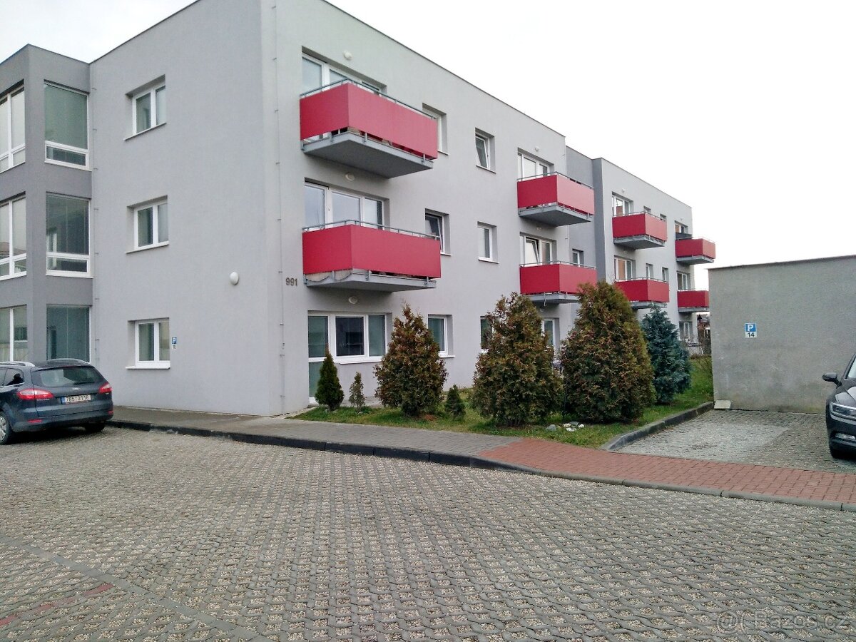 Pronájem novějšího bytu 2+kk Velká Bystřice