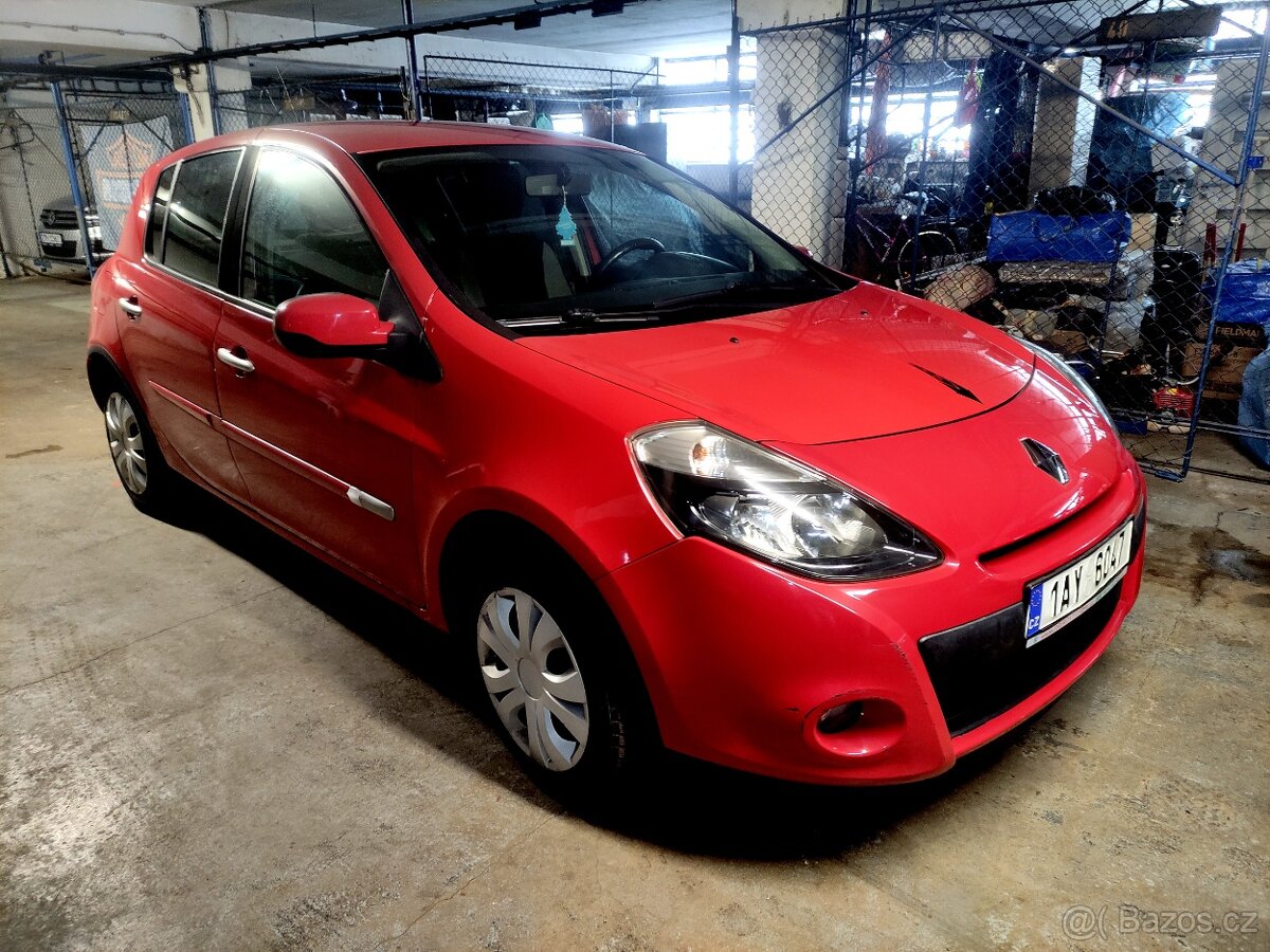 Renault clio 1.2 55 kw, rv.2010, 83000km, KRÁSNÝ STAV