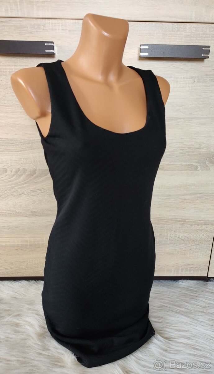 Černé šaty XS/S