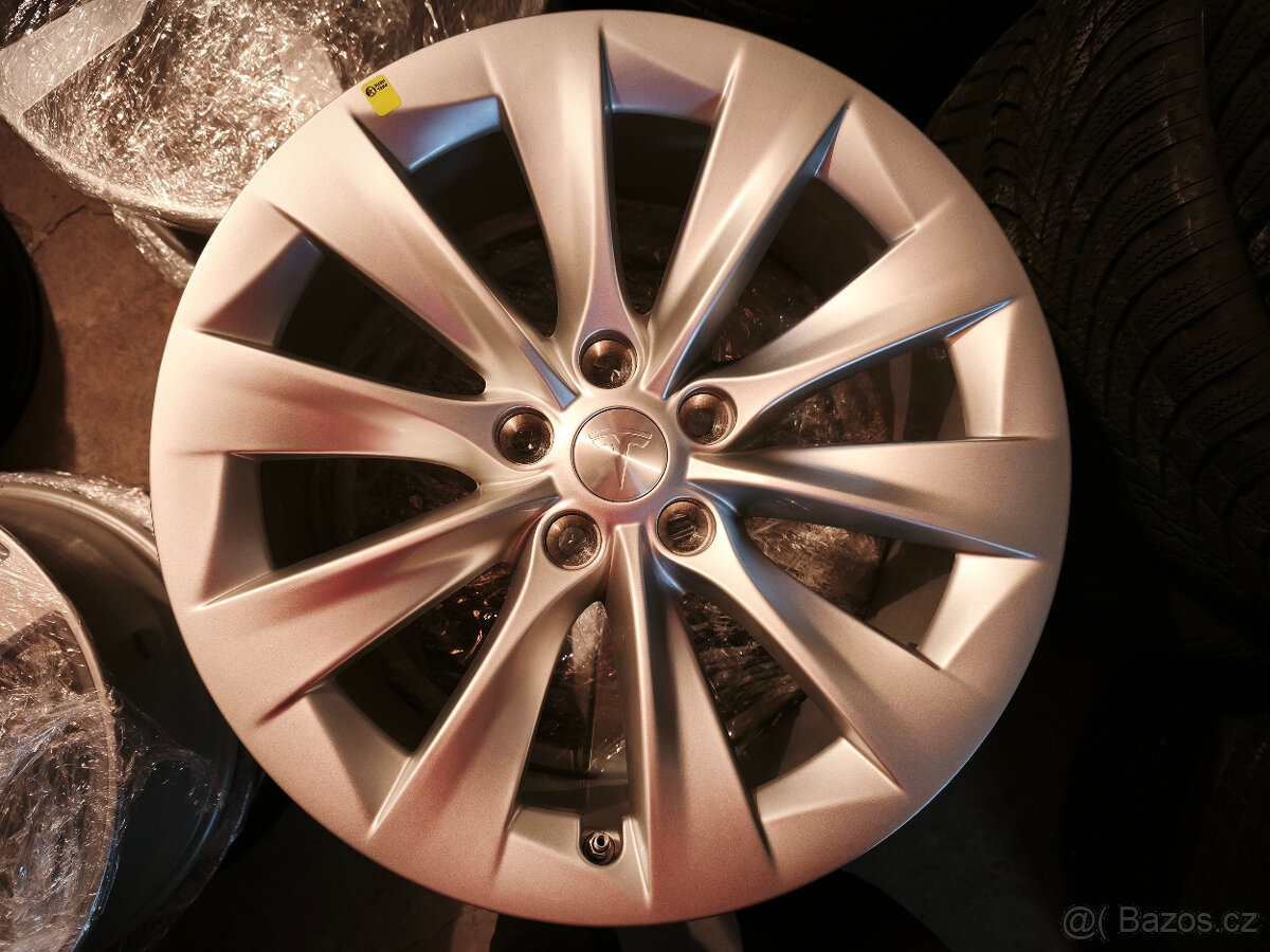 NOVÁ SADA DISKOV - Tesla Model S - 19" alu so snímačmi