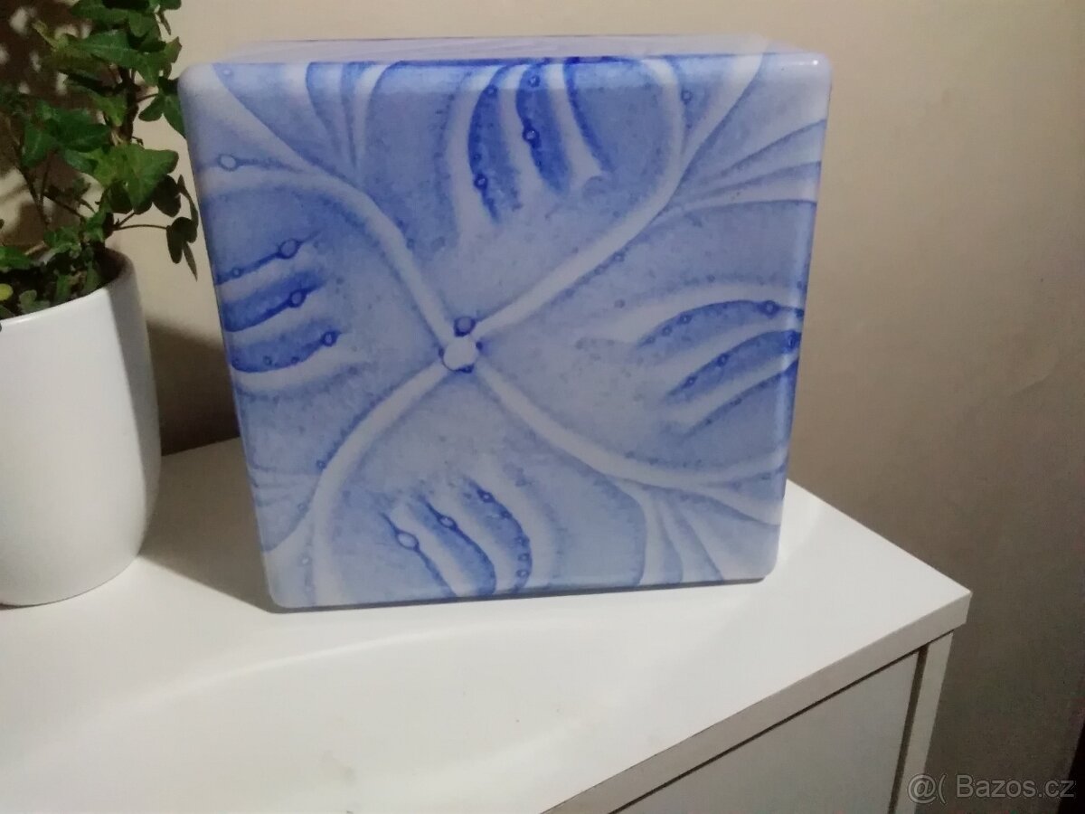 stinidlo na stare stropni svetlo