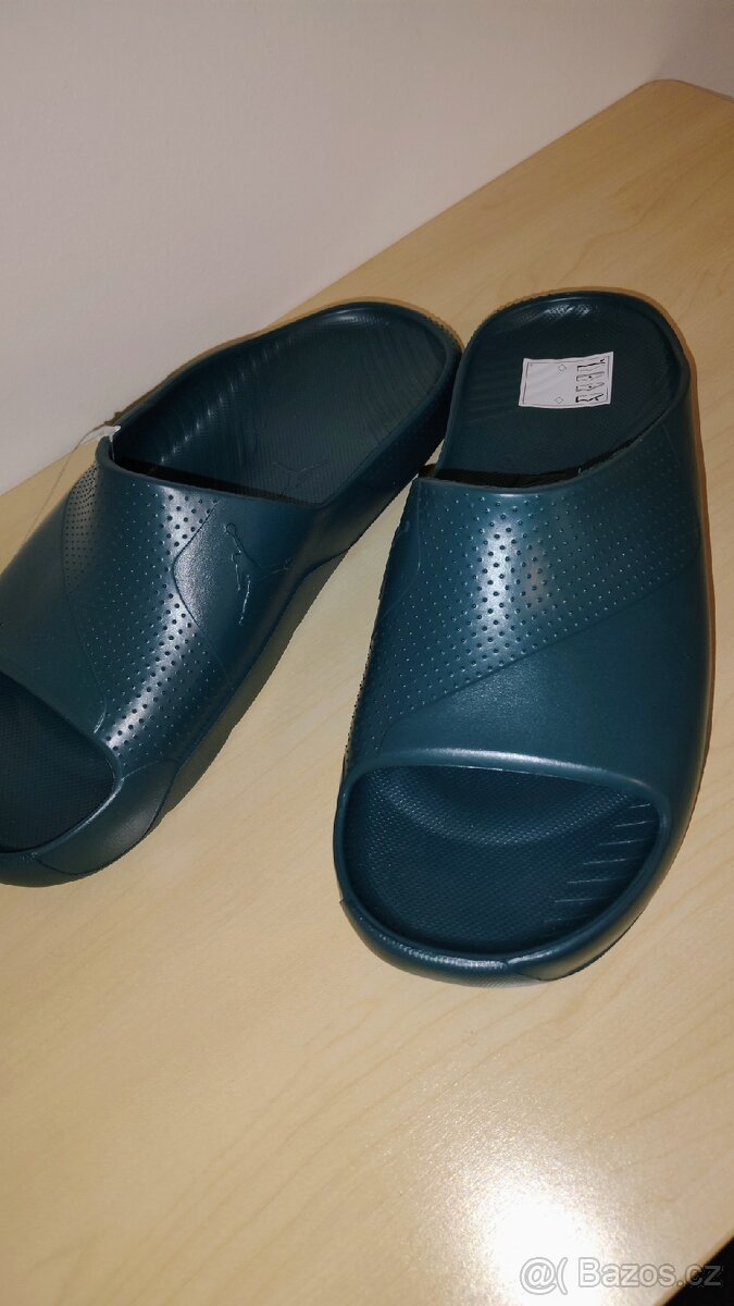 Pantofle Nike Jordan 49 nadměrné