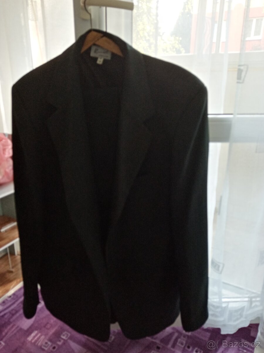 Pánský oblek