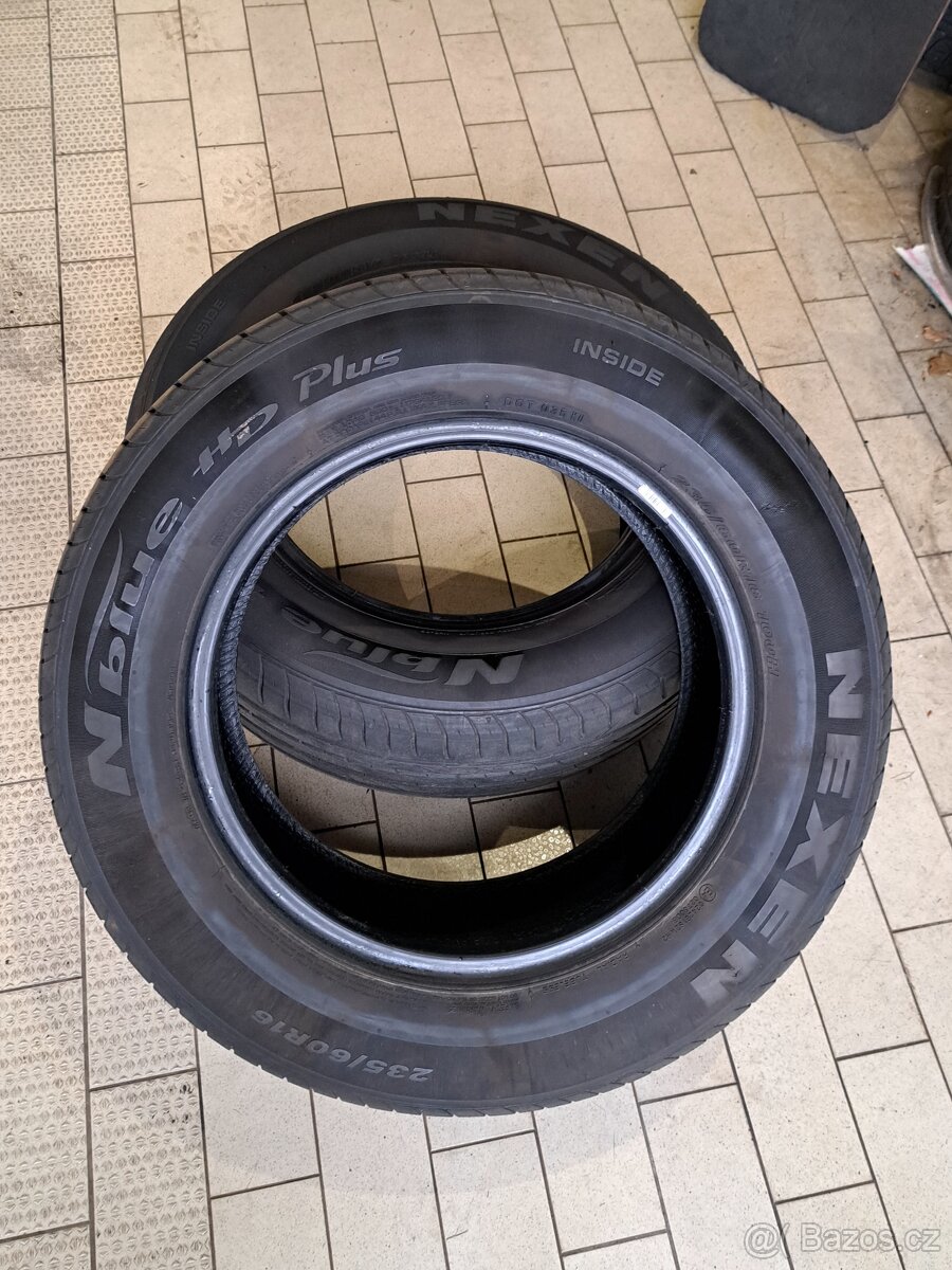 Prodám letní pneu Nexen 235/60R16 100H