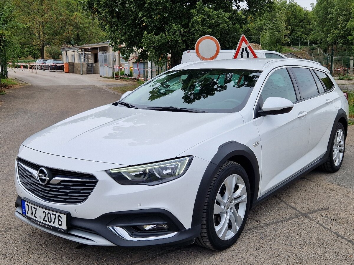 Opel Insignia 4x4 AUTOMAT COUNTRY 154KW rok 2019