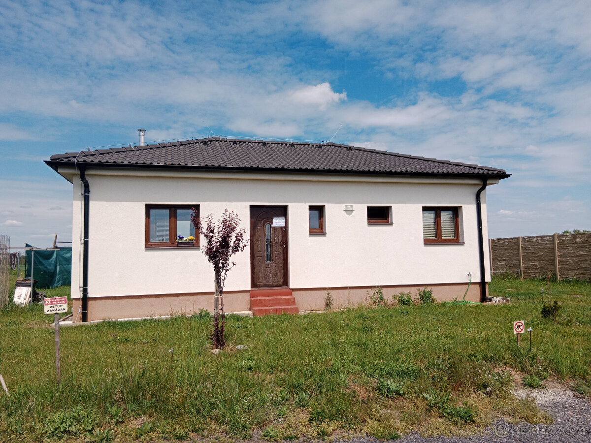 Prodej rodinného domu v obci Zálezlice u Mělníku