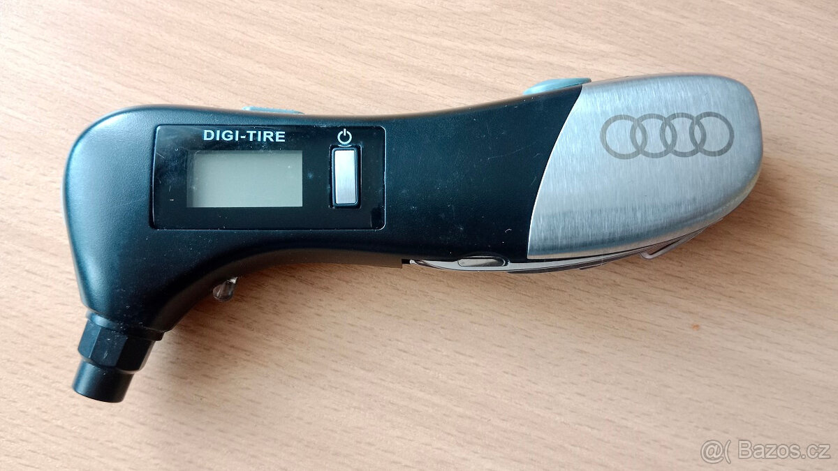 Multifunkční zkoušečka tlaku pneu AUDI