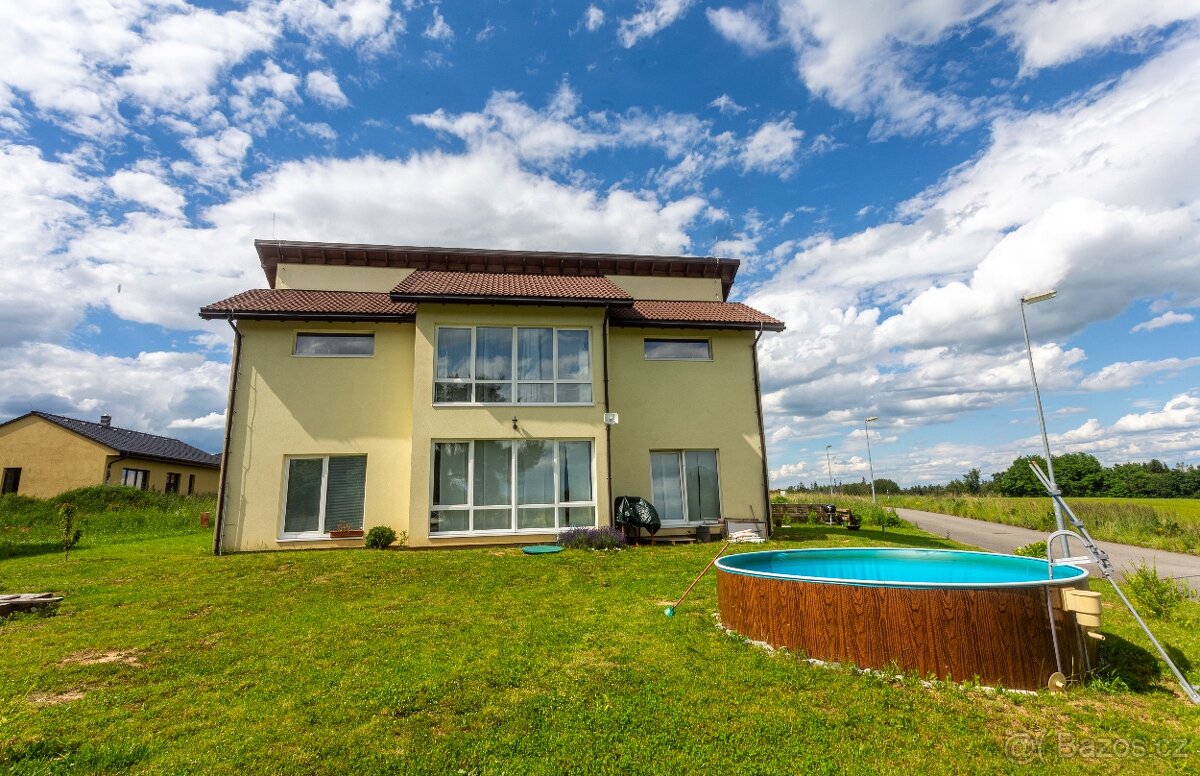 Prodej domu 162 m², Střítež