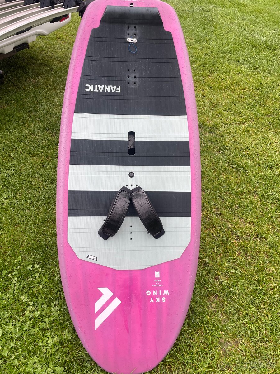 Wing foil board Fanatic 5,0’. 75 litrů