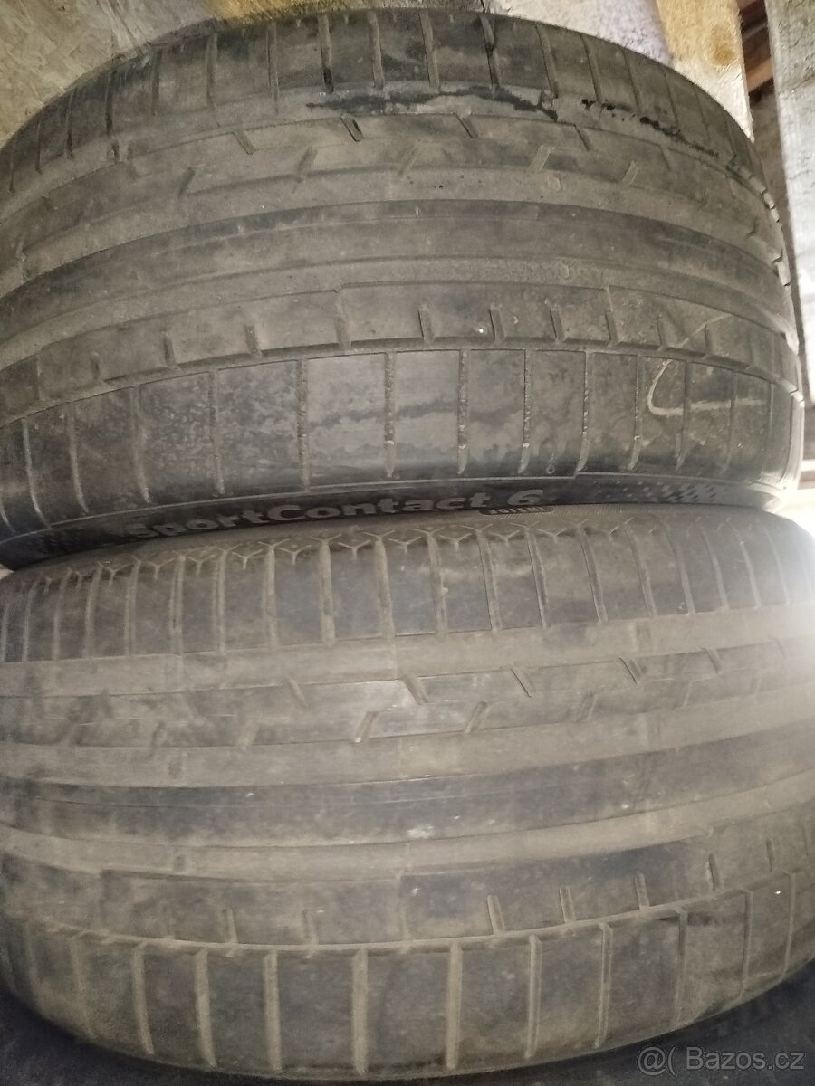Pneu 255/35r19