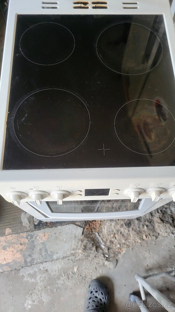 Beko se sklokeramika deskou