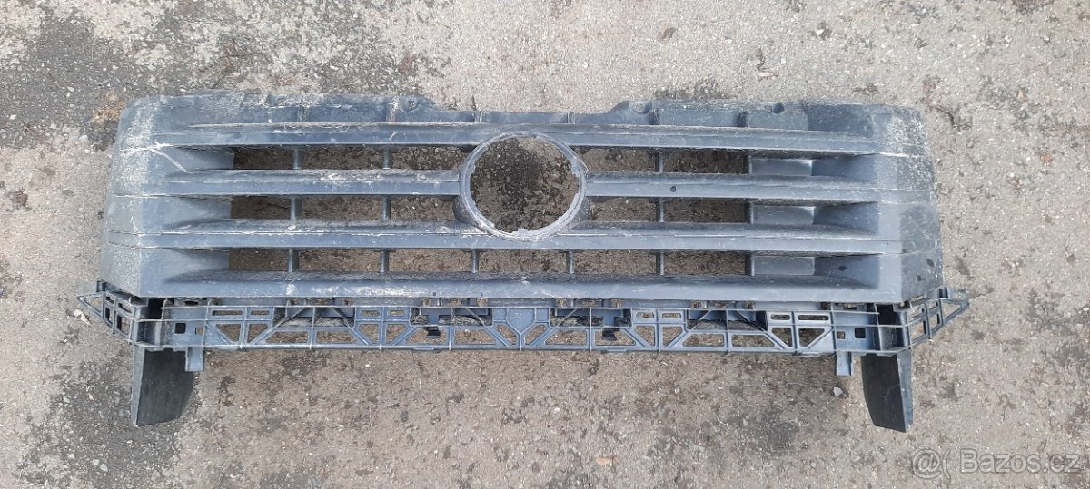 přední maska vw crafter 2E0 mřížka chladiče