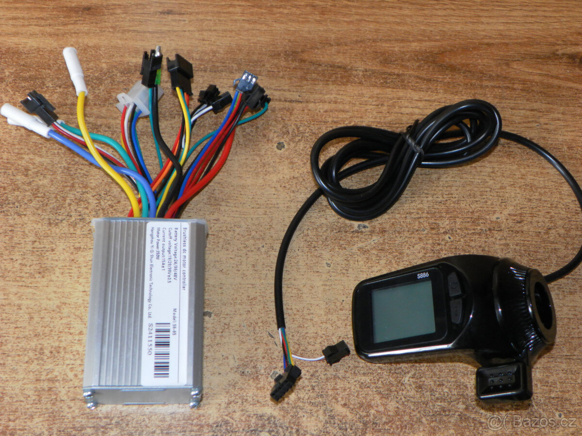 Řídící jednotka s ovladačem a LCD displejem pro elektrokolo