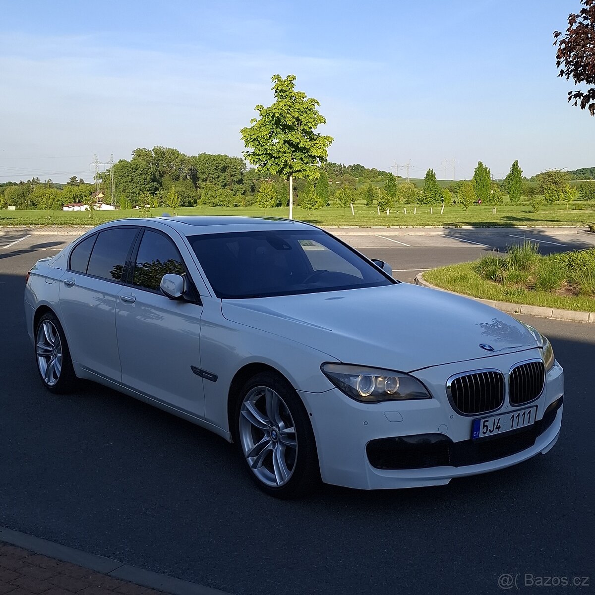 BMW 740 X-Drive / 225 k.w / Maximální Vybavení