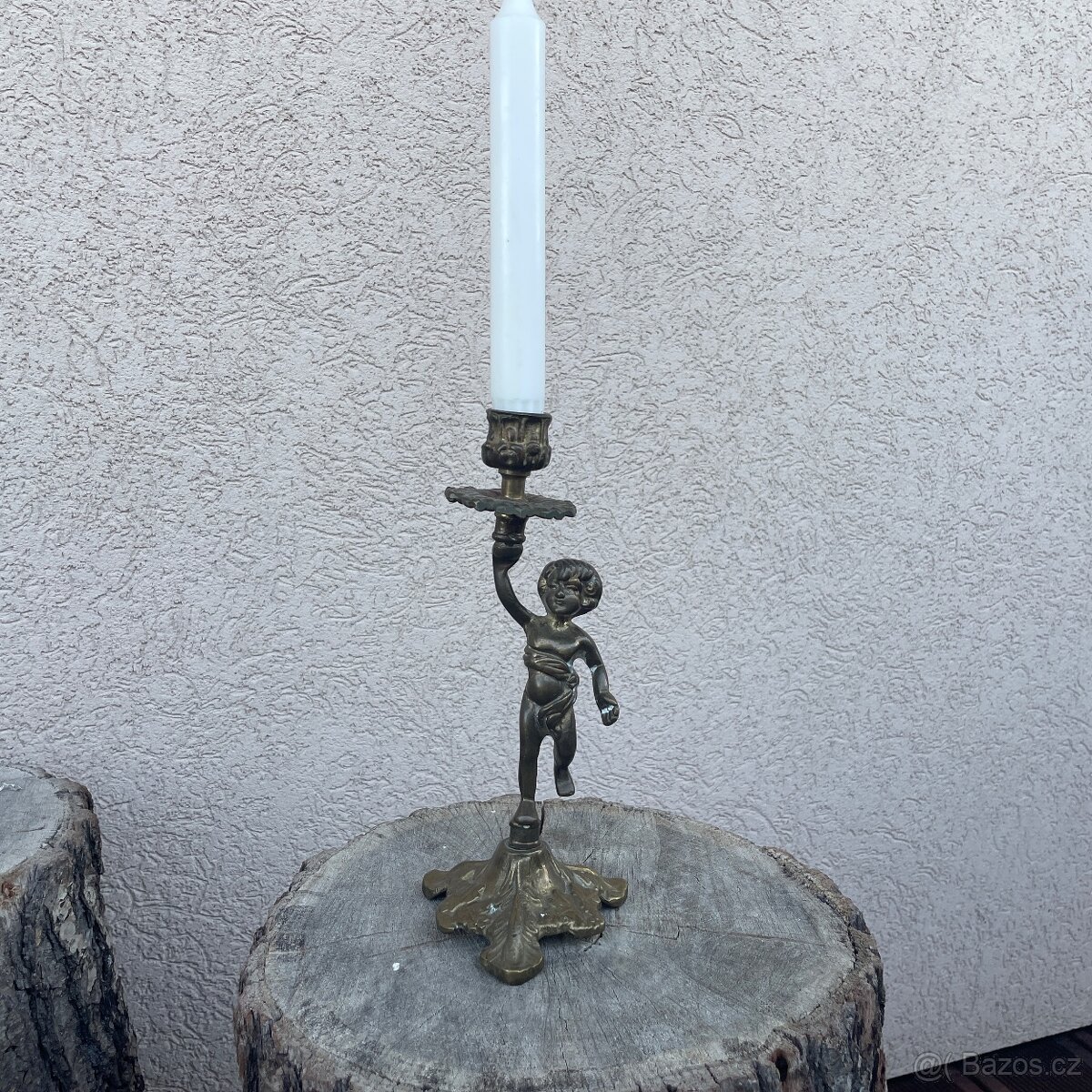 Mosazný svícen