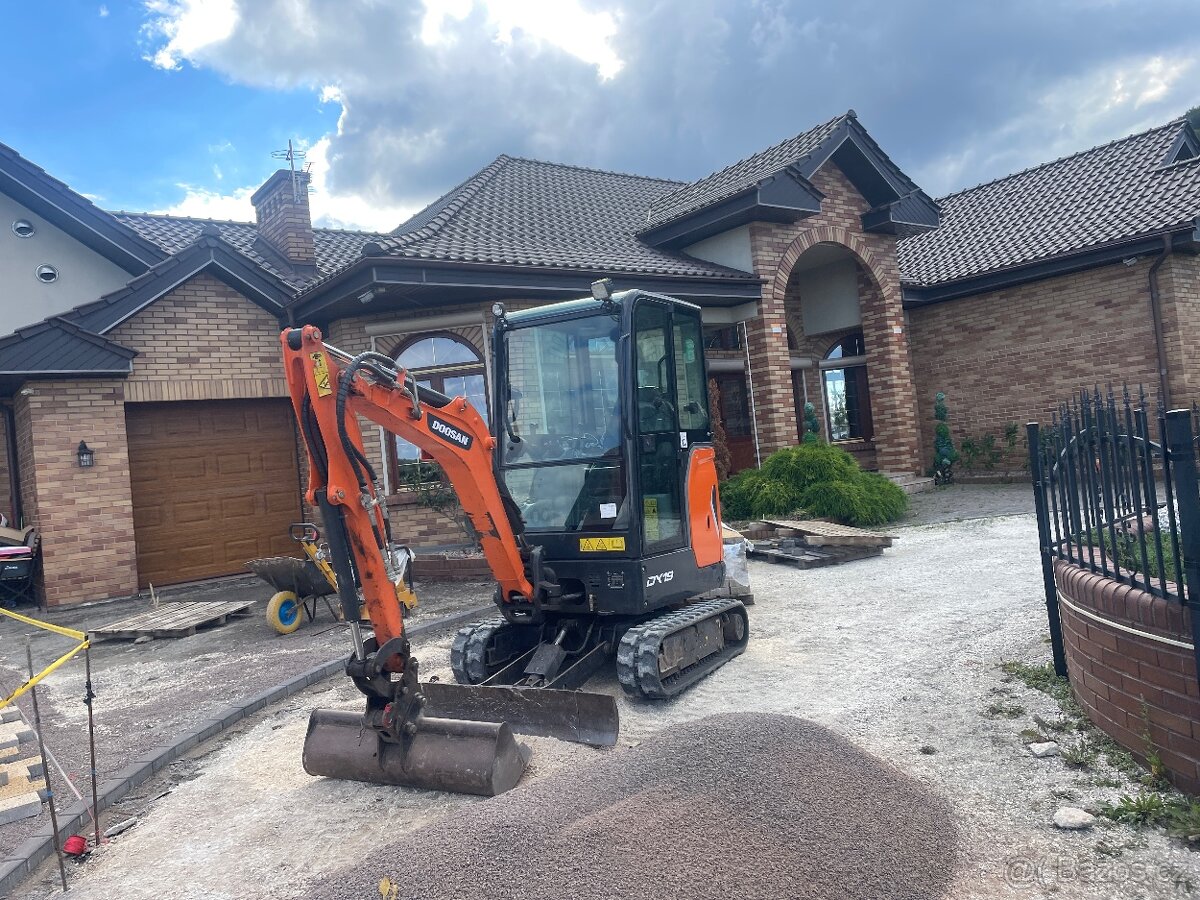 Dossan DX19 minibagr 2021r.