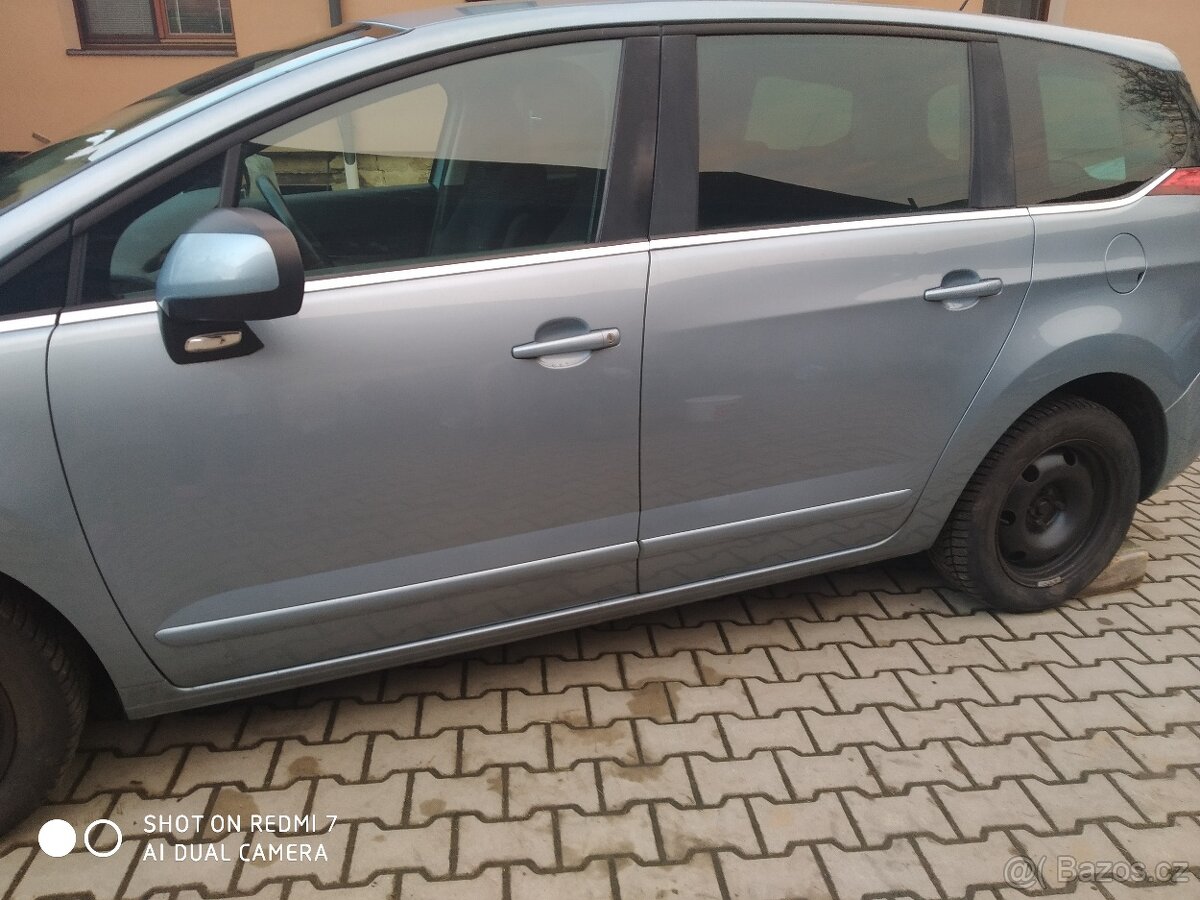 Prodám Peugeot 5008