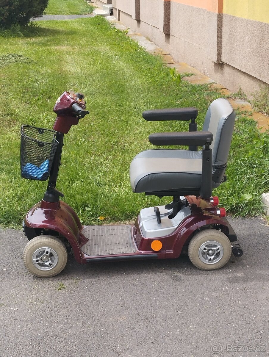 Elektrický invalidní vozik