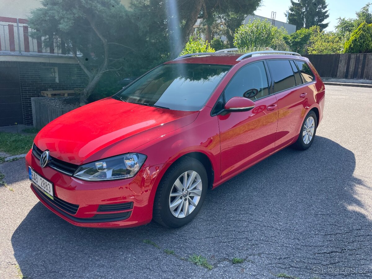 VW Golf 7 combi 3/2017 cr 1 majitel top stav