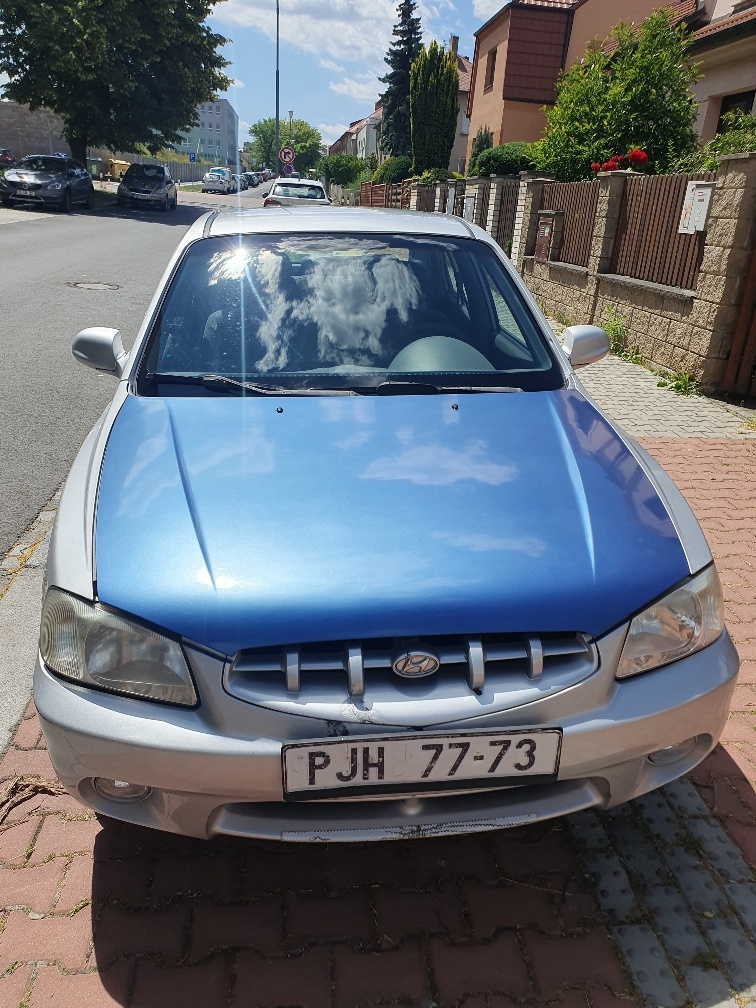 Expediční Hyundai Accent :-)