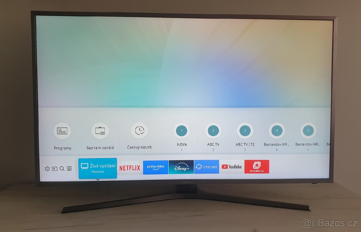 SAMSUNG SMART TV UHD 4K 40"(101CM)